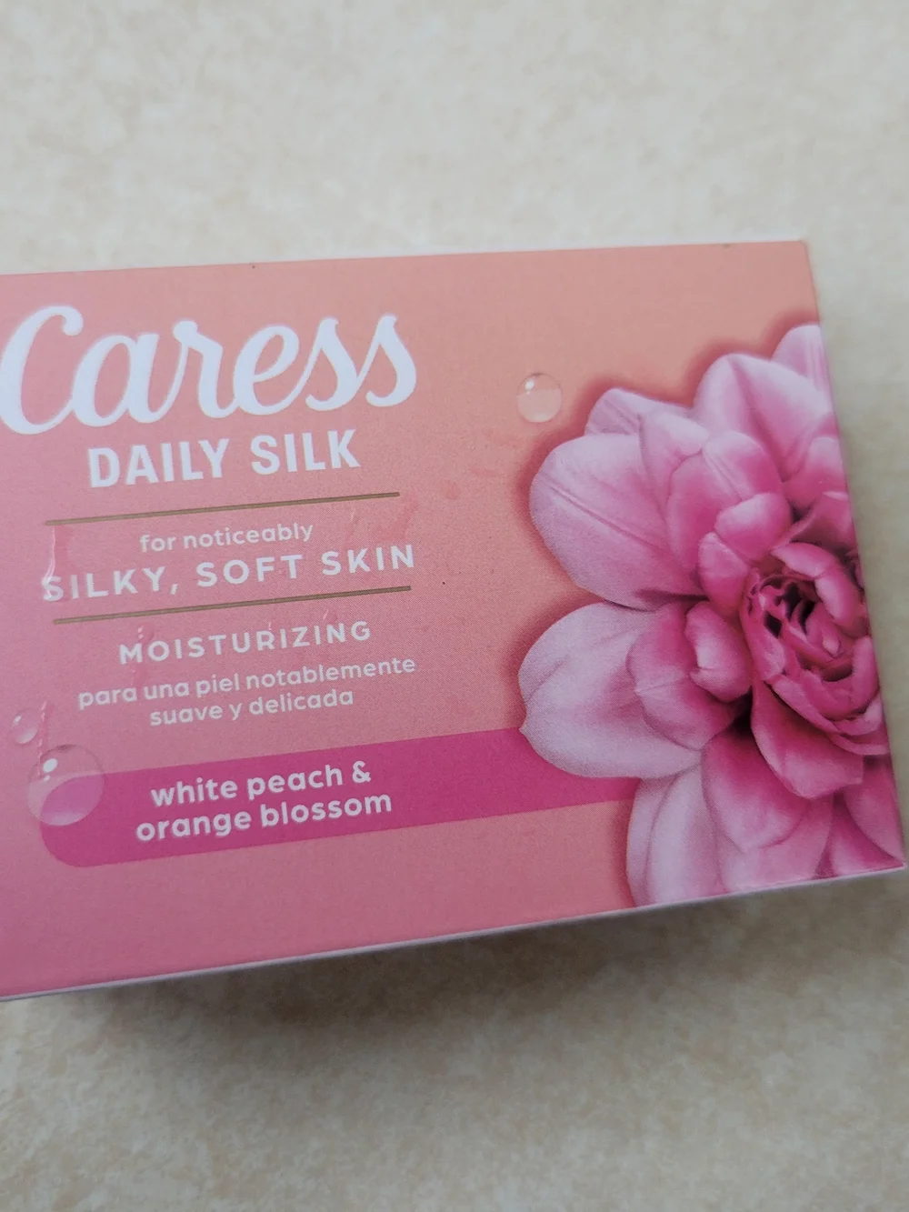 Caress Daily Silk Moisturizing Soap Bar - White Peach & Orange Blossom (Pink)